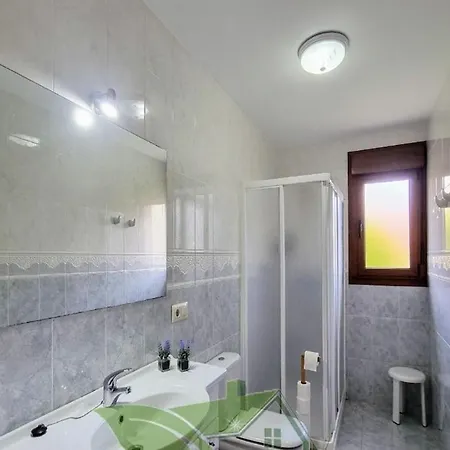 Semesterbostad Casa La Llosa Ardisana