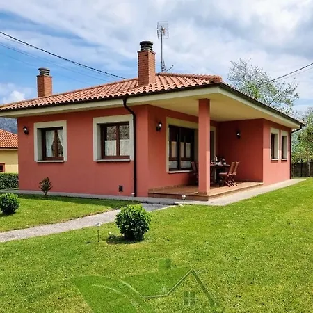 Casa La Llosa Holiday home Ardisana